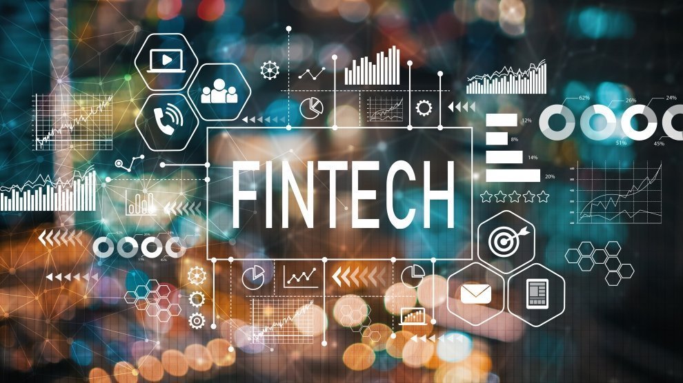 Fintech là gì? Các sản phẩm của Fintech là gì? Ai sử dụng Fintech?