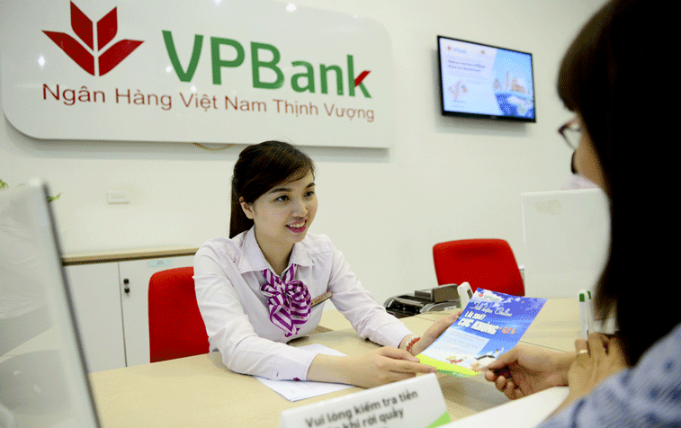 Có nên yêu gái ngân hàng hay không ?