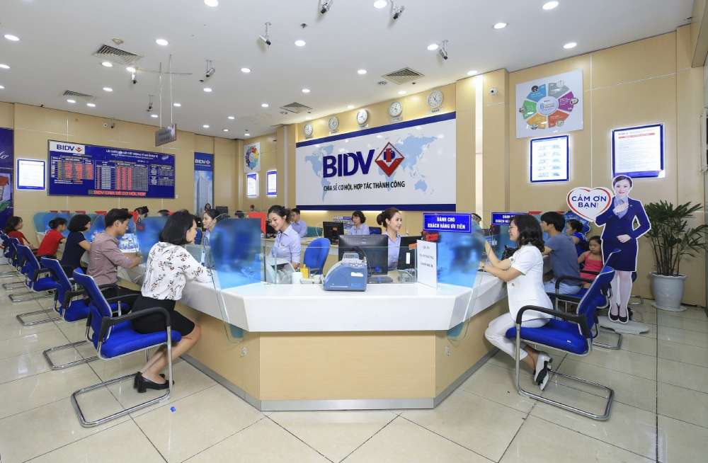 Ngân hàng BIDV có làm thứ 7 không ? Lịch làm việc chi tiết của ngân hàng BIDV